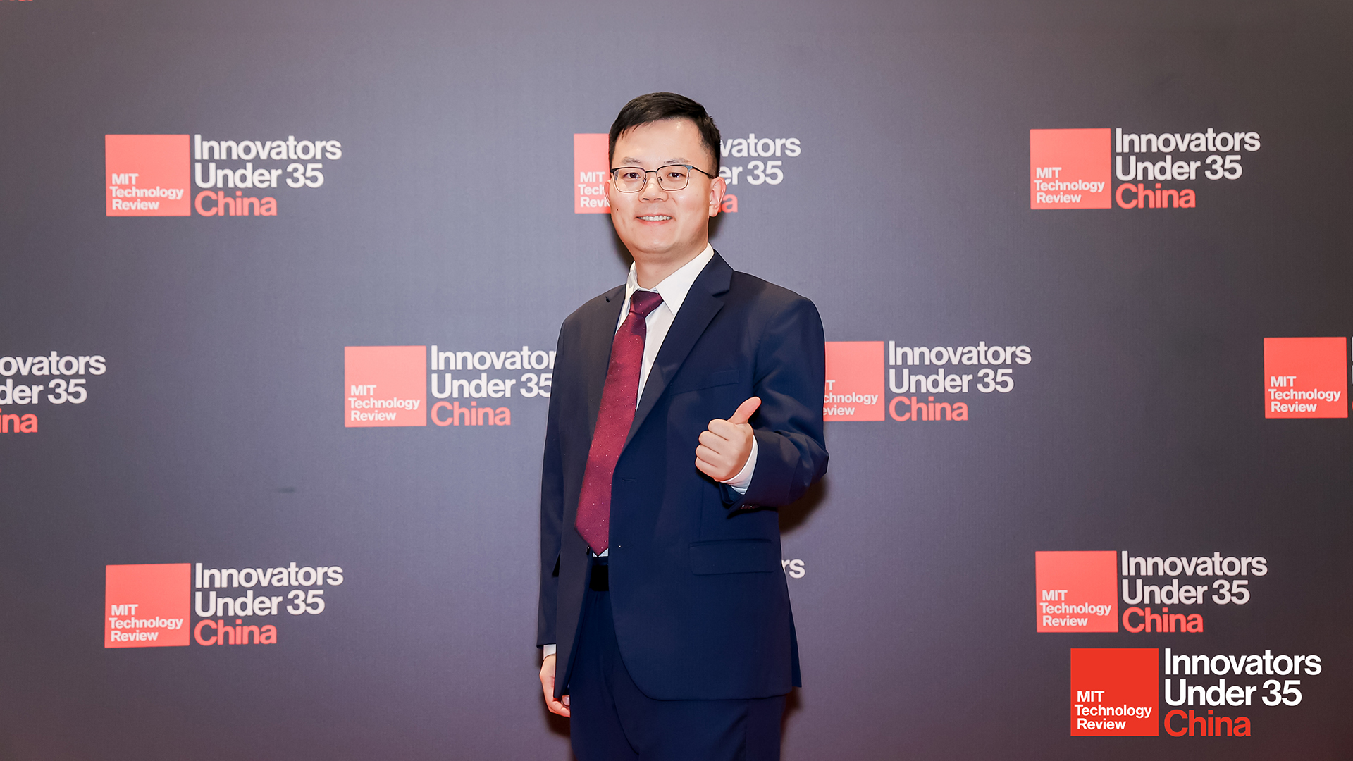 Prof Hengshuang Zhao